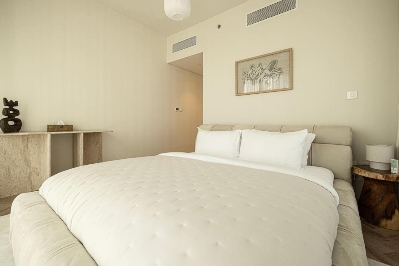 Seraya 5 - 4bdr - Burj Views - Private Jacuzzi * Dubai