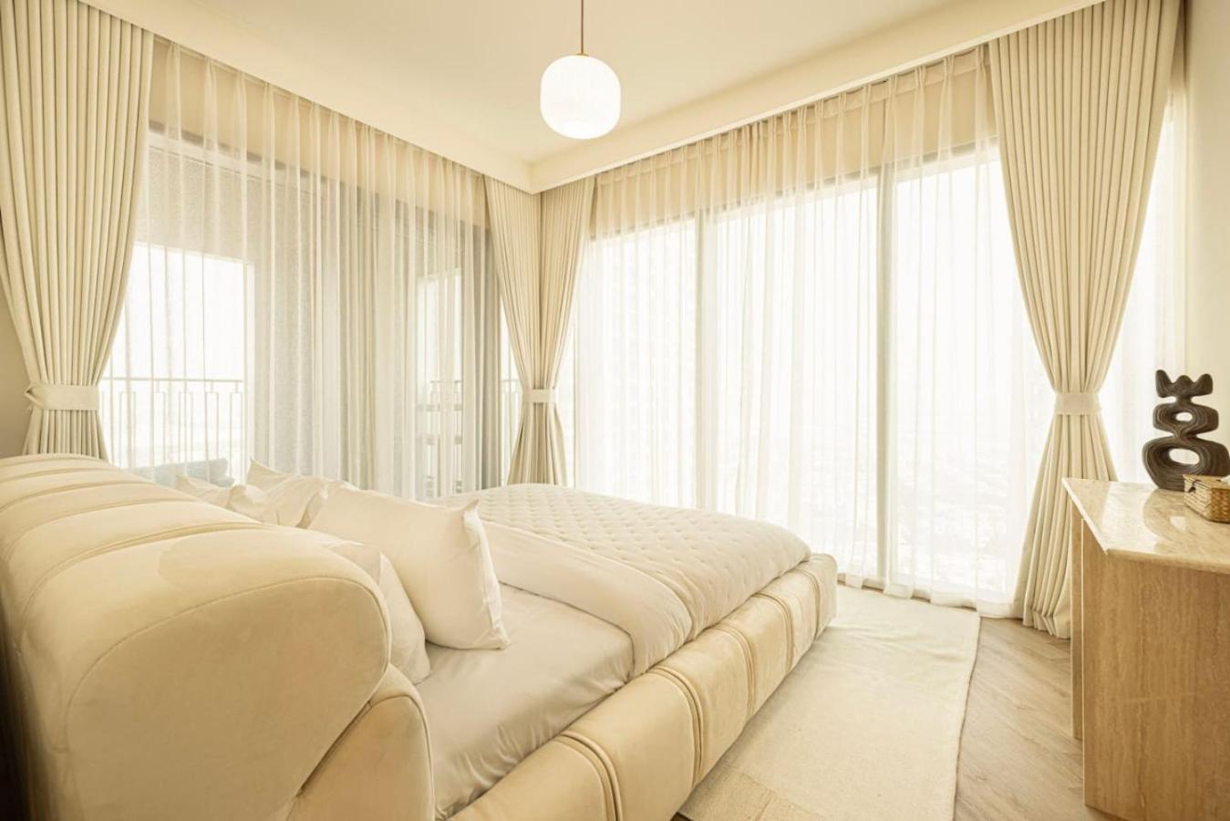 Seraya 5 - 4bdr - Burj Views - Private Jacuzzi Apartment