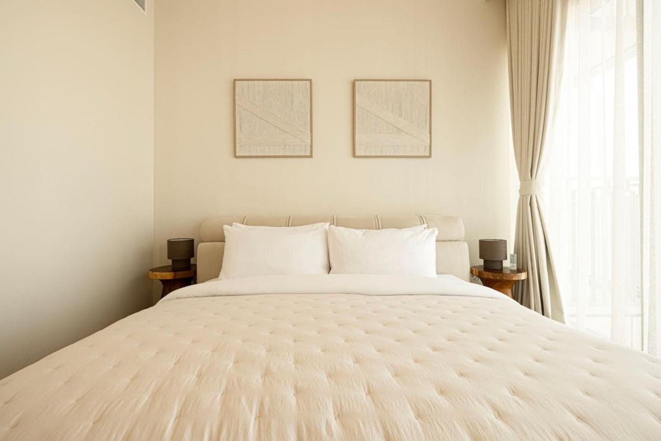 Seraya 5 - 4bdr - Burj Views - Private Jacuzzi Apartment *